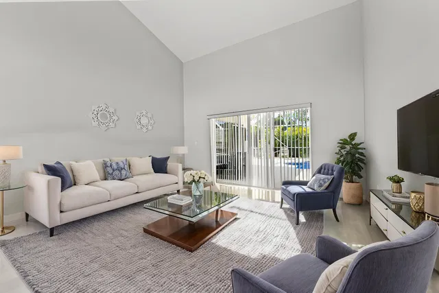 Residence photo 9