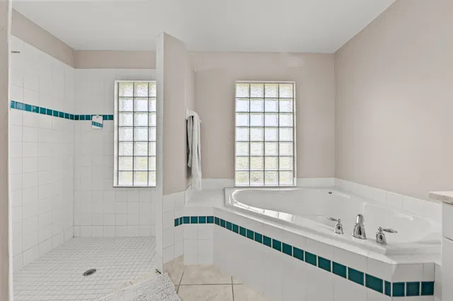 Residence photo 19
