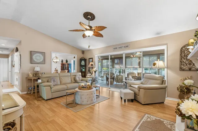 Rocky Point Residence photo 11