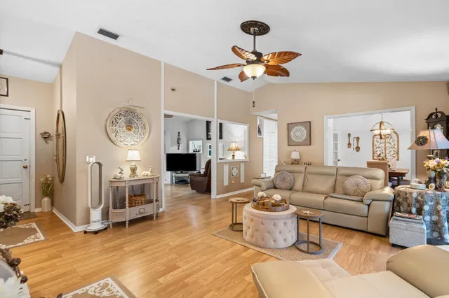 Rocky Point Residence photo 13