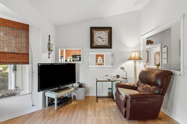 Rocky Point Residence photo 18