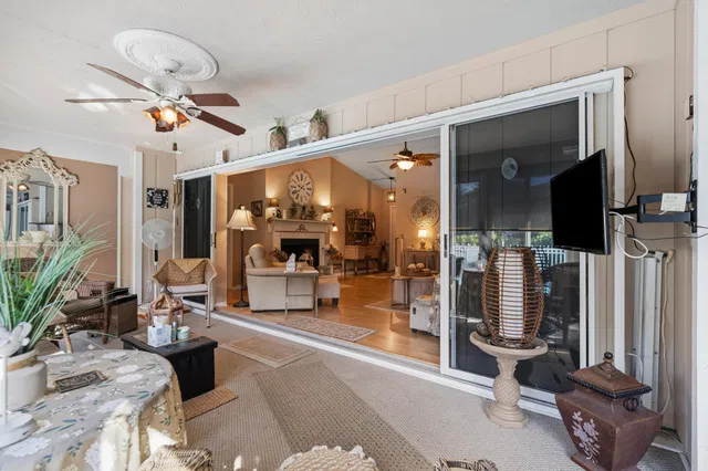 Rocky Point Residence photo 39