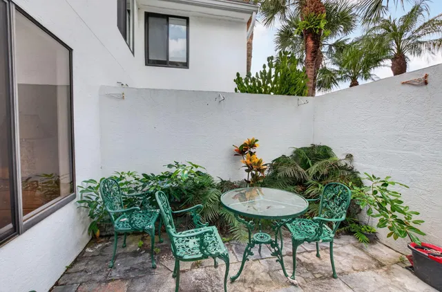  Unit 13501 photo 21