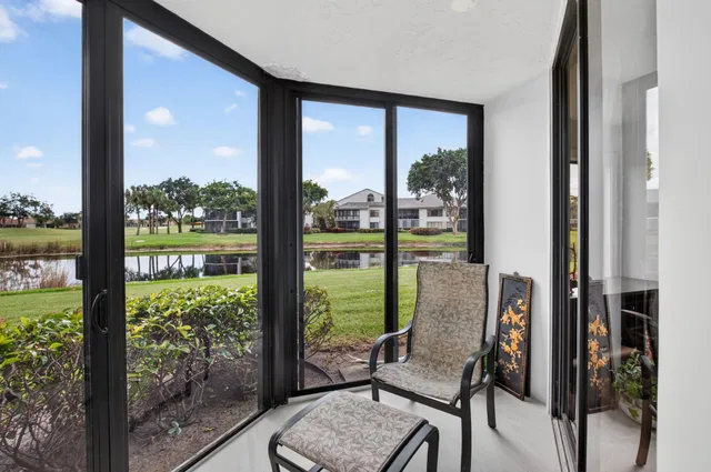  Unit 13501 photo 32