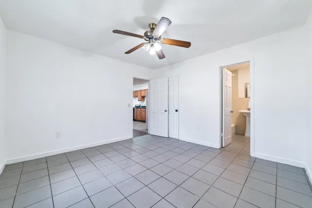 Residence photo 11