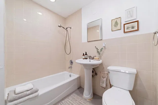 Residence photo 12