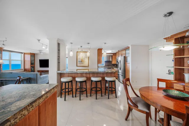  Unit 1008 photo 26