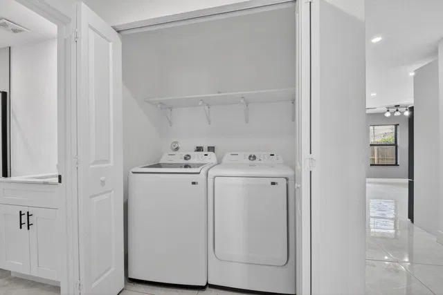  Residence photo 16