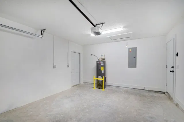  Residence photo 17
