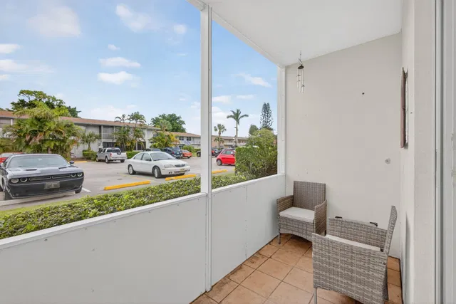  Residence photo 25