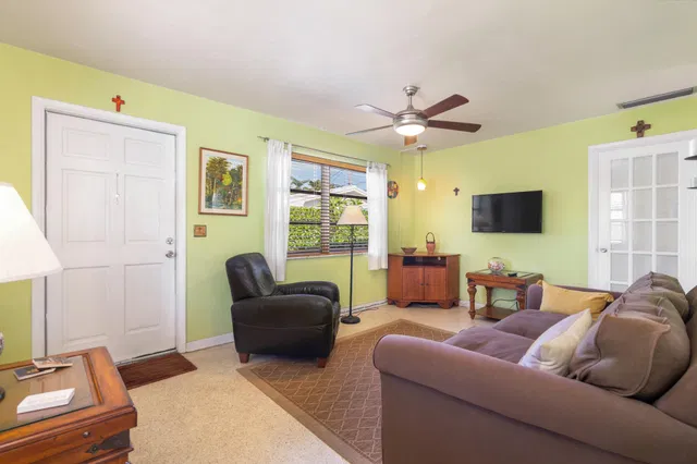  Residence photo 4