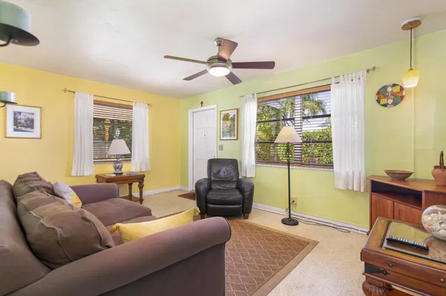  Residence photo 5