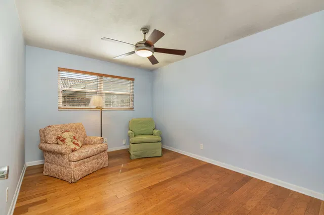  Residence photo 20