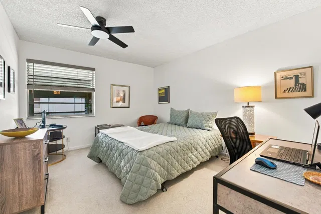  Residence photo 12