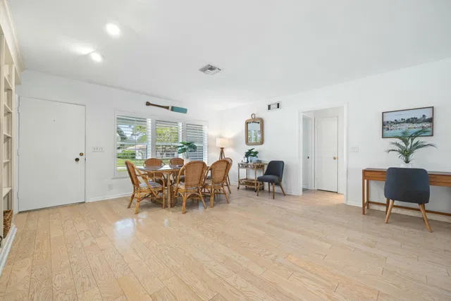 Residence photo 5
