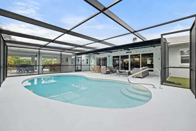 Residence photo 18
