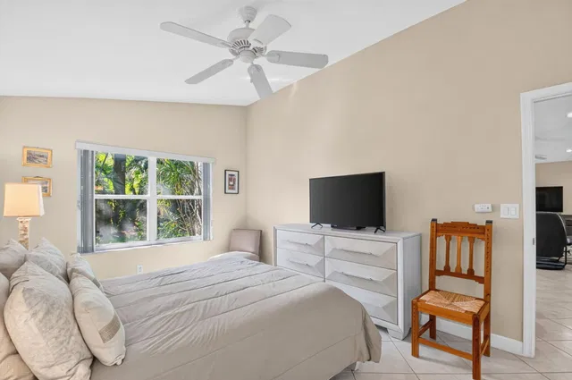  Residence photo 12
