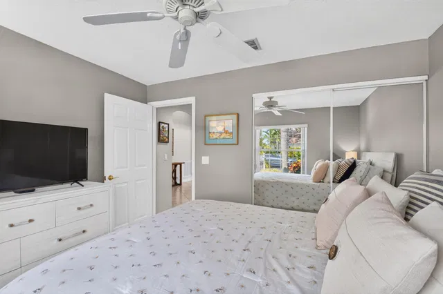  Residence photo 15