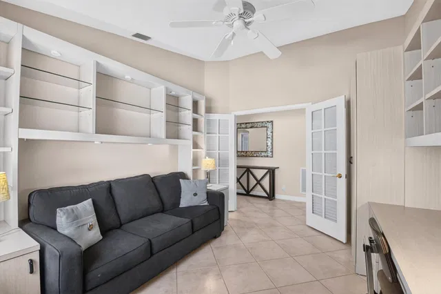  Residence photo 18