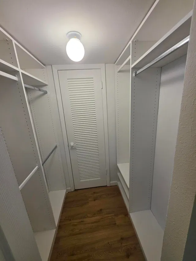 Unit 215 photo 10
