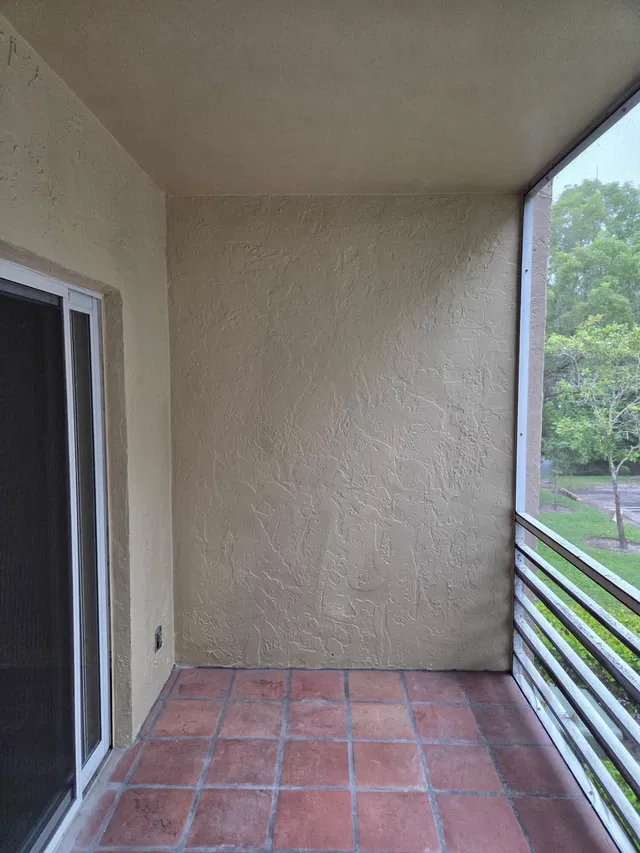 Unit 215 photo 16