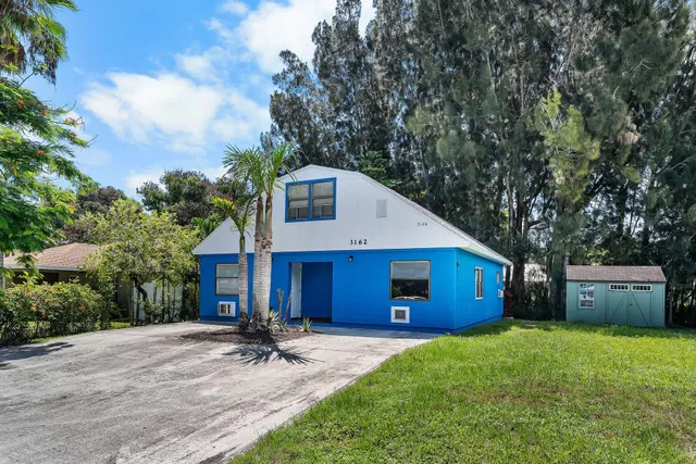 Residence photo 2