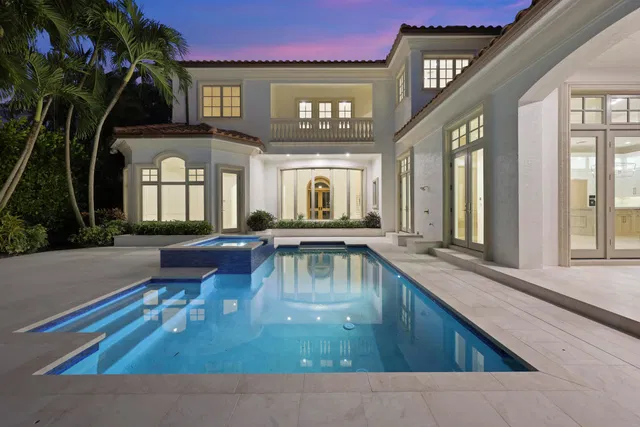  Residence photo 5