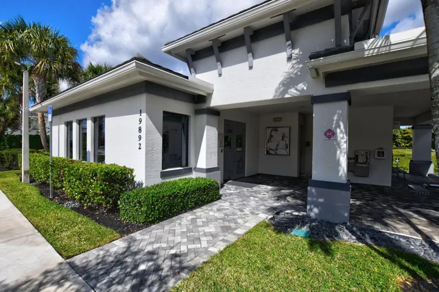 Residence photo 62