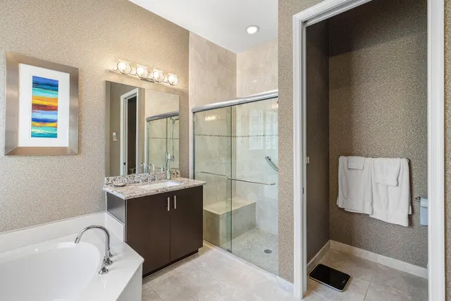 Residence photo 26