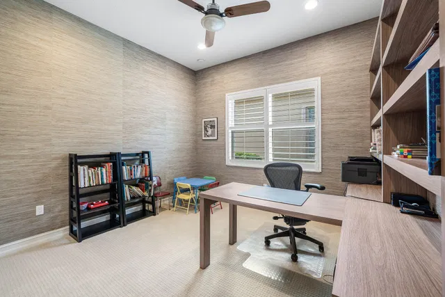 Residence photo 32