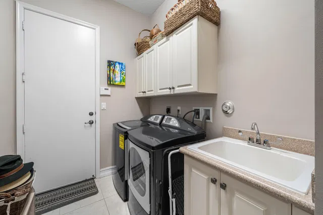 Residence photo 34