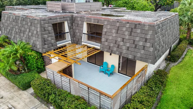 Residence photo 31