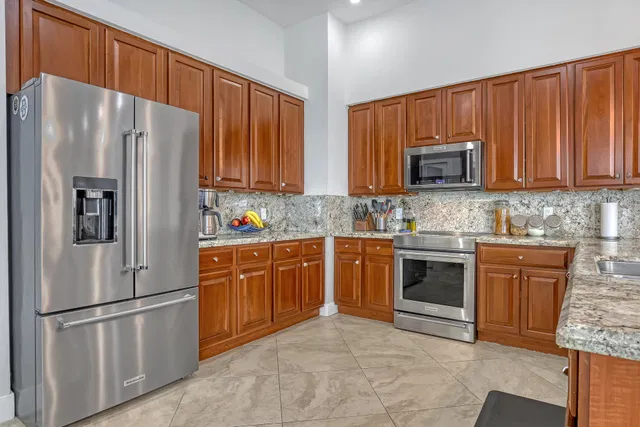 Residence photo 18