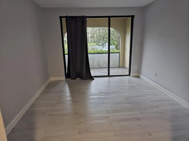  Unit 103 photo 11