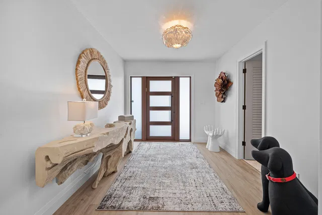 Residence photo 6