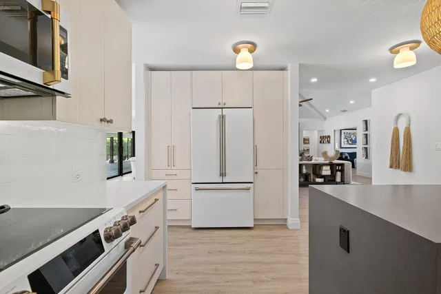 Residence photo 26