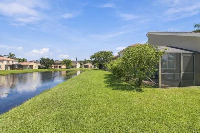 Residence photo 19