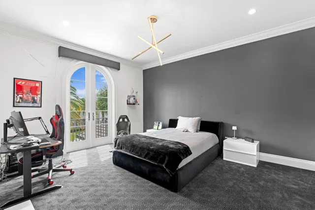 Residence photo 44