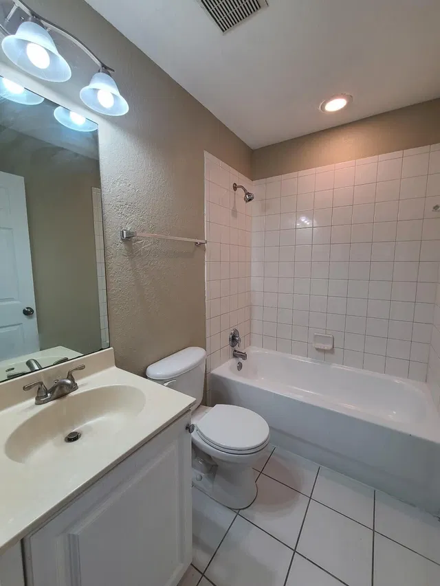 Residence photo 30