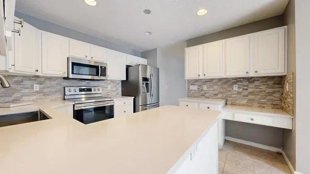 Residence photo 17
