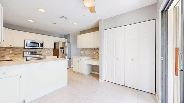 Residence photo 23