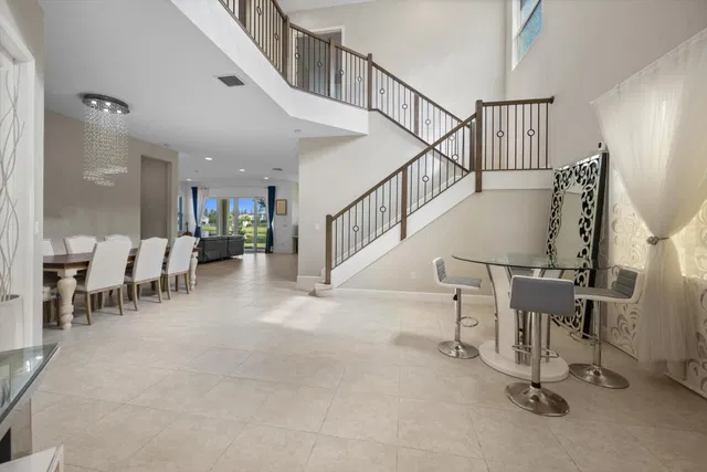  Residence photo 5