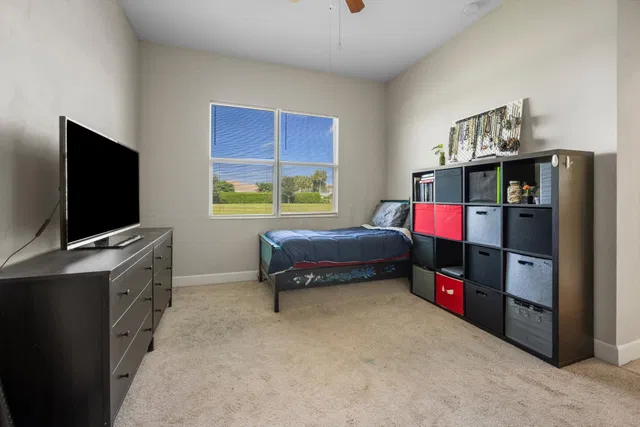  Residence photo 20