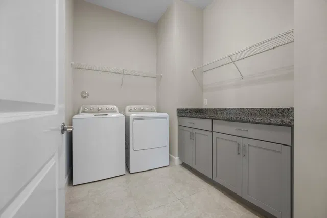  Residence photo 30