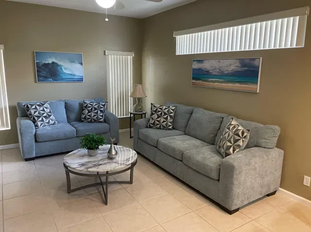 Residence photo 7