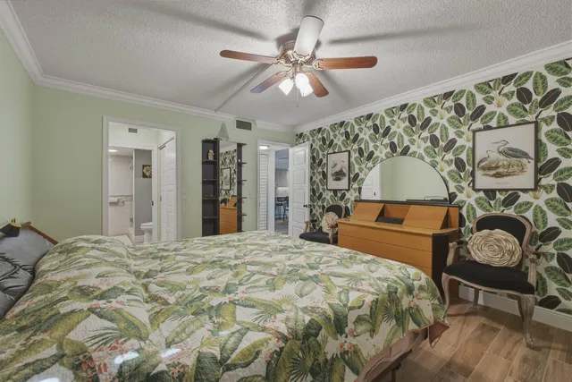  Unit 5-106 photo 26