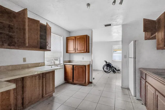  Residence photo 8