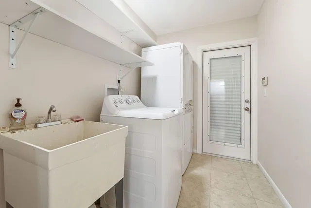 Residence photo 28