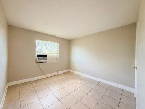 Unit 6 photo 3