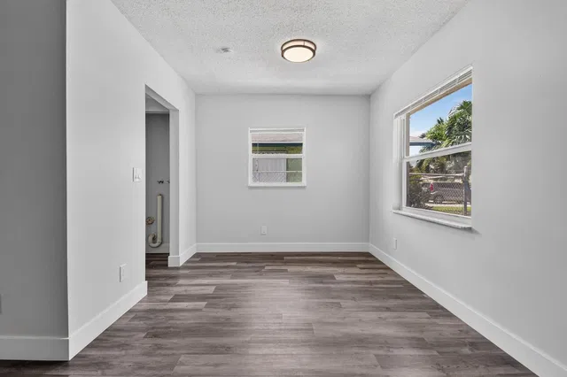 Residence photo 14